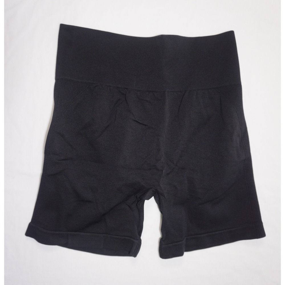 Black XL Seamless Workout Shorts Scrunch Butt Detail